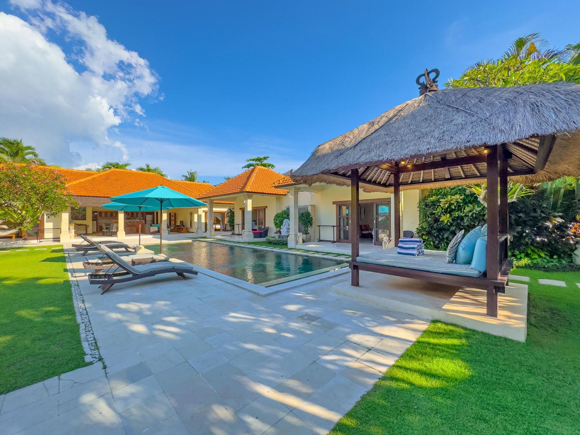 Villa Bugis Drupadi Seminyak Pokoj fotografie