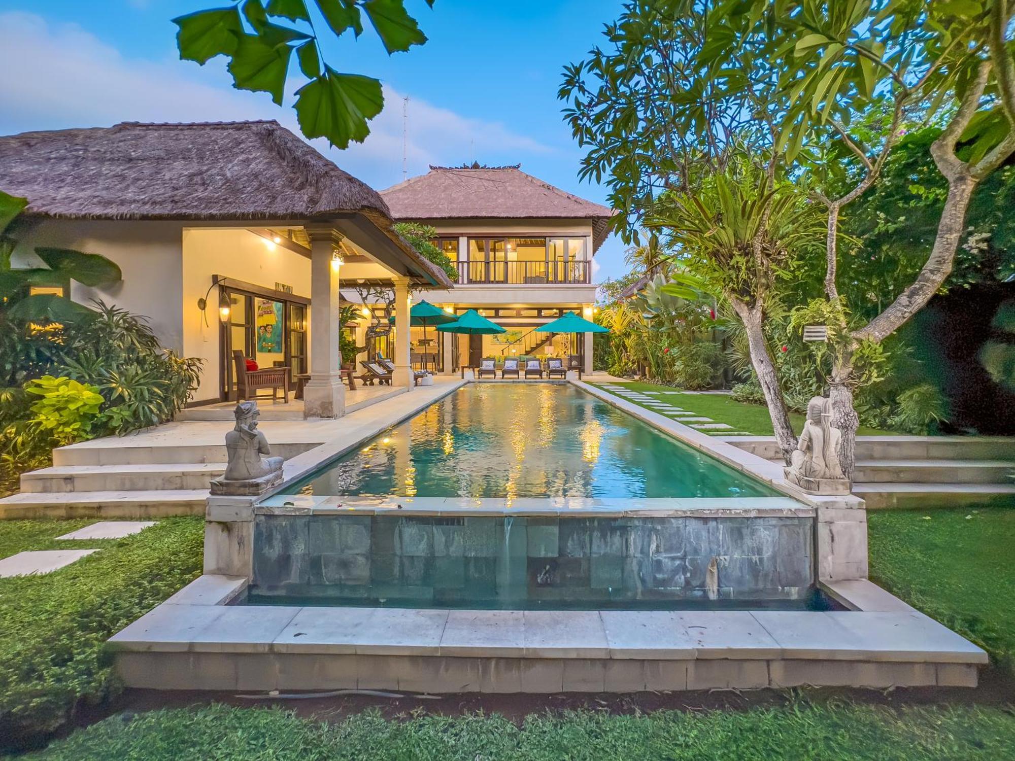 Villa Bugis Drupadi Seminyak Pokoj fotografie